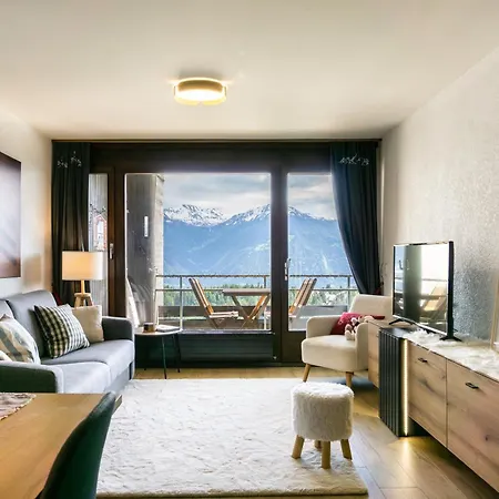 Ace Location With Pool & Sauna