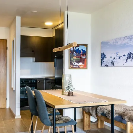 Ace Location With Pool & Sauna 公寓